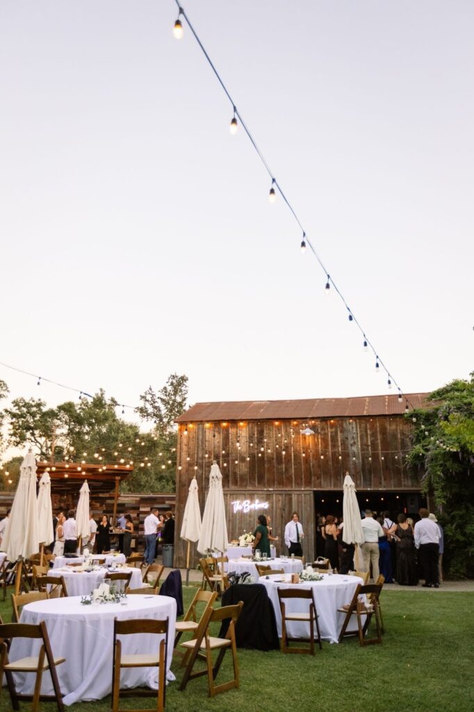 string light restaurant